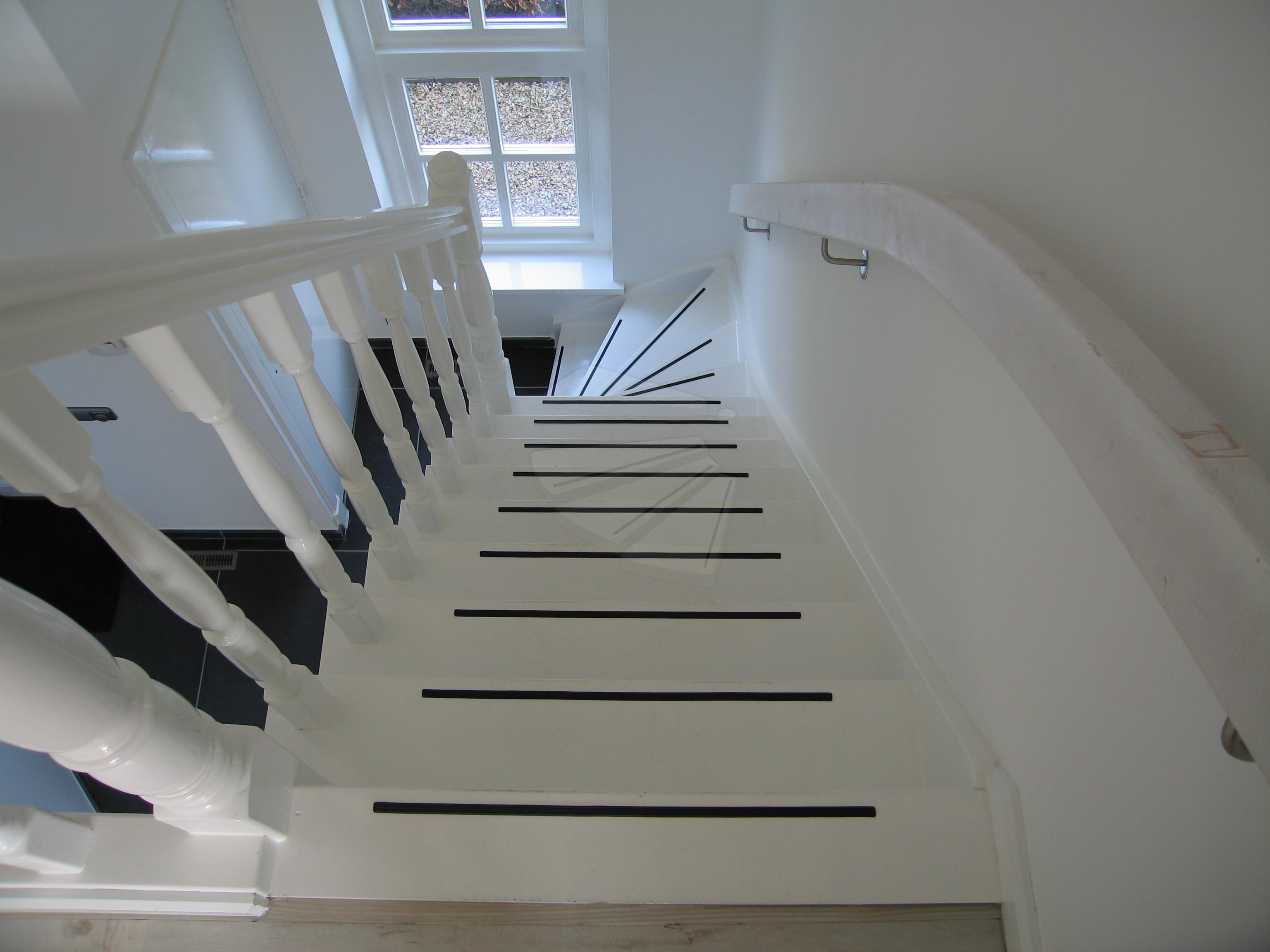 trap strips antislip strip normaal zwart trapveiligheid nl trap strips antislip strip normaal zwart trapveiligheid nl